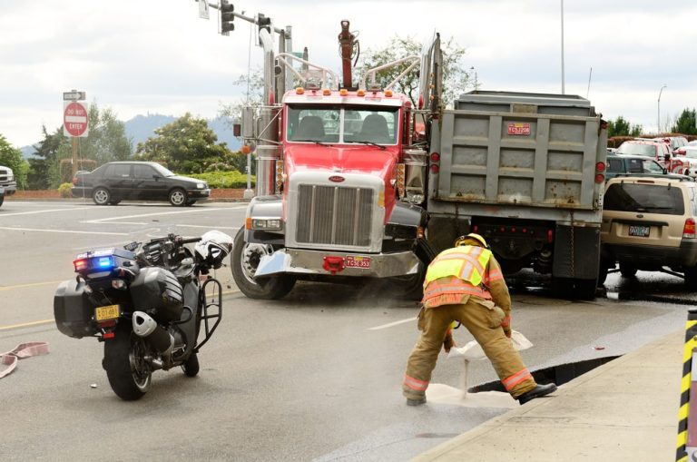 How Liability Evaluation Impacts Results In Truck Accident Legal Claims